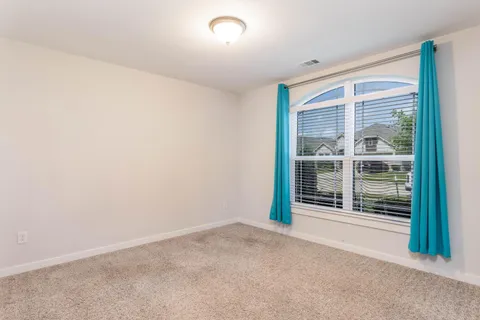 Secondary bedroom, unfurnished