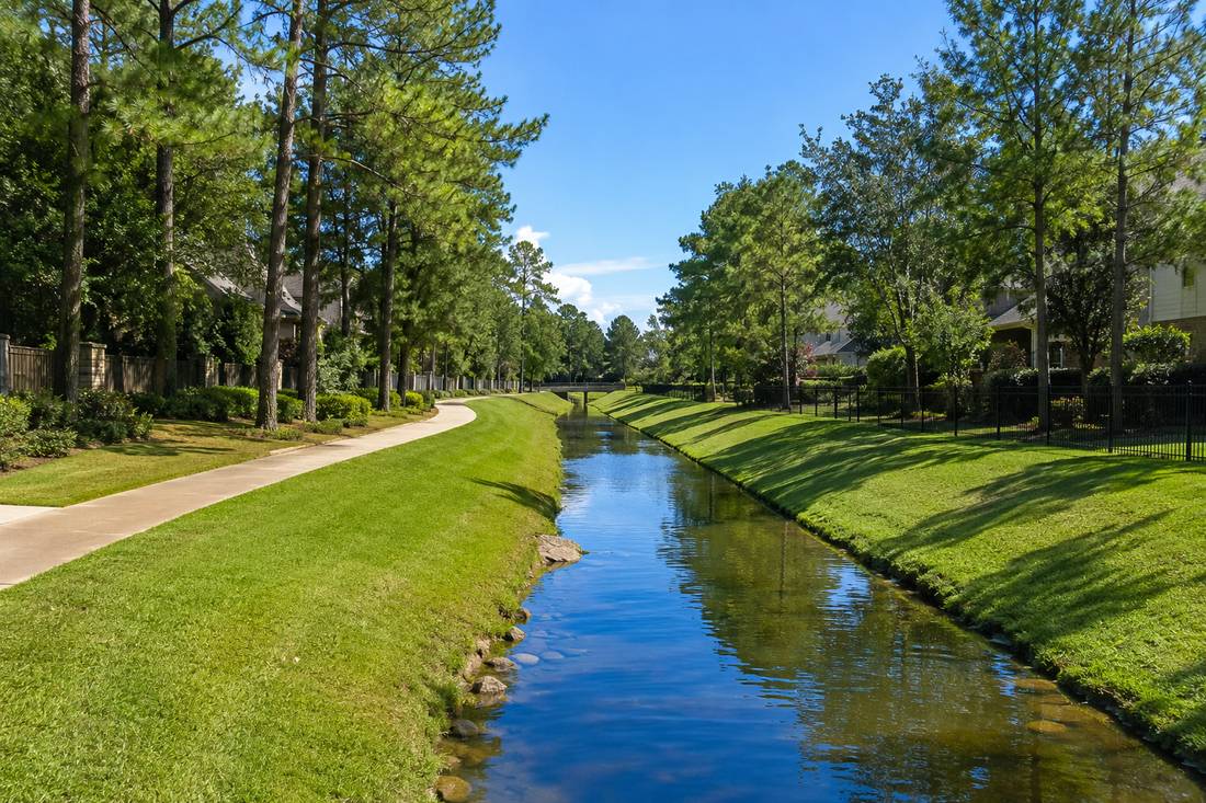 the-woodlands-tx-drainage-trails